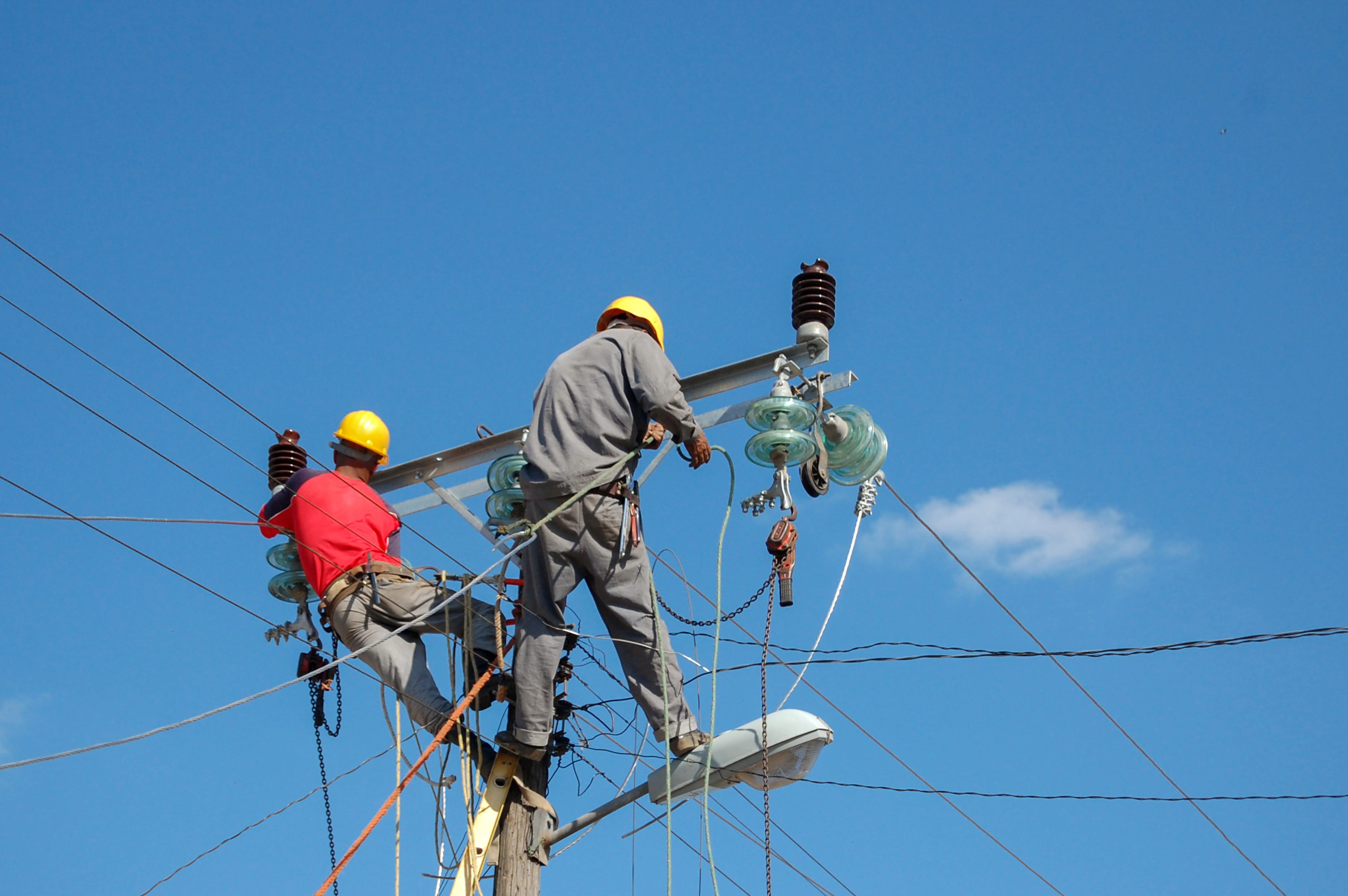 Linemen working