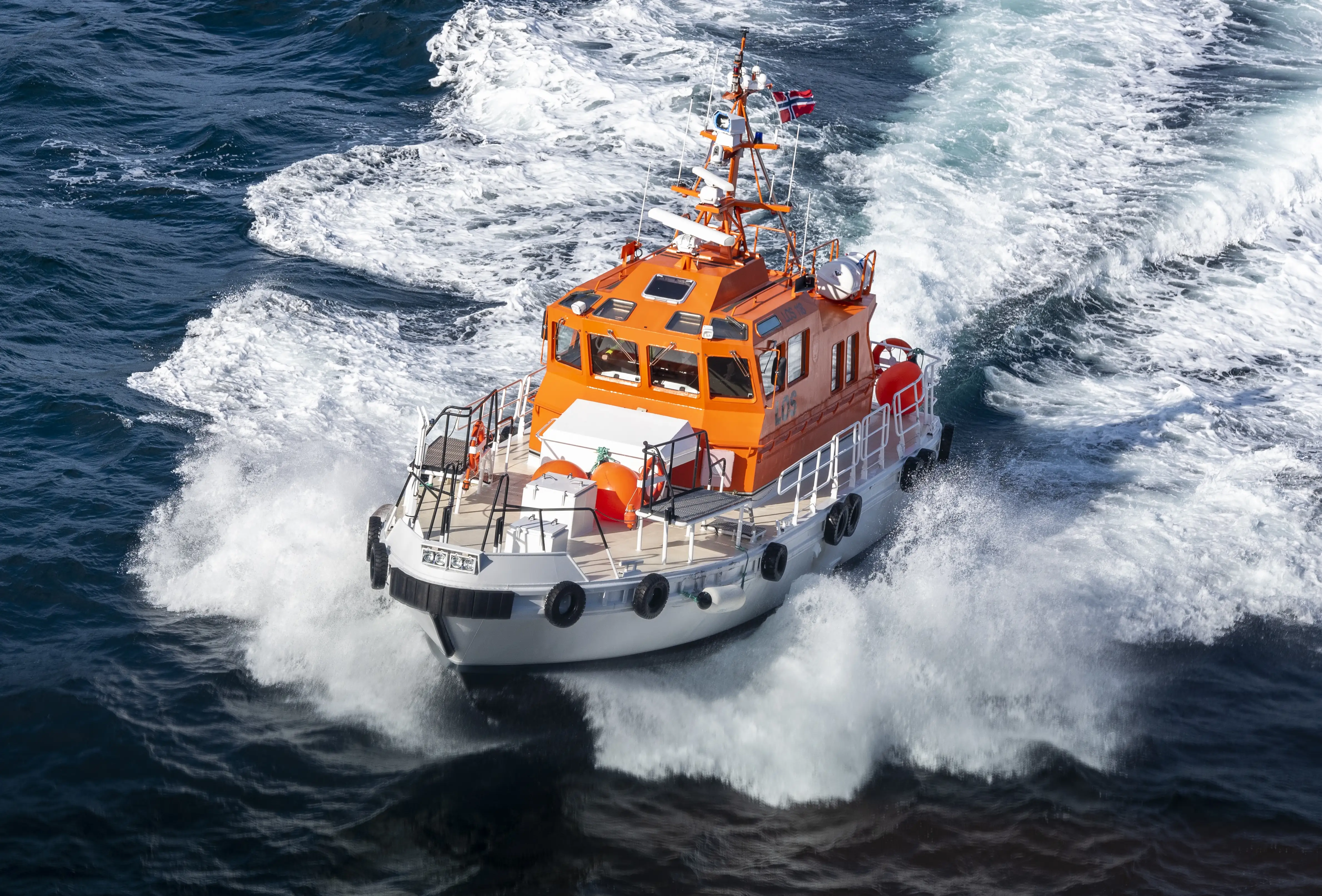Pilot boat